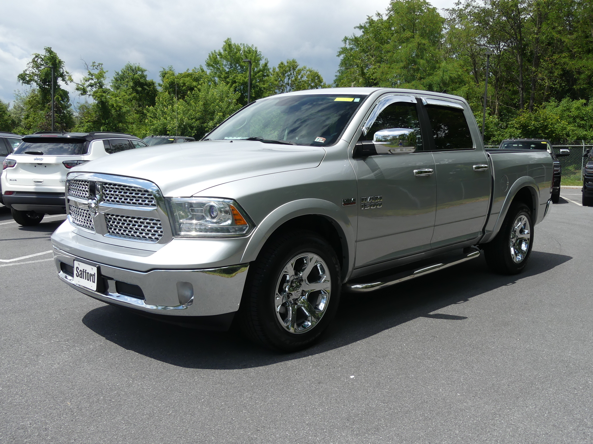 Dodge ram 1500 laramie