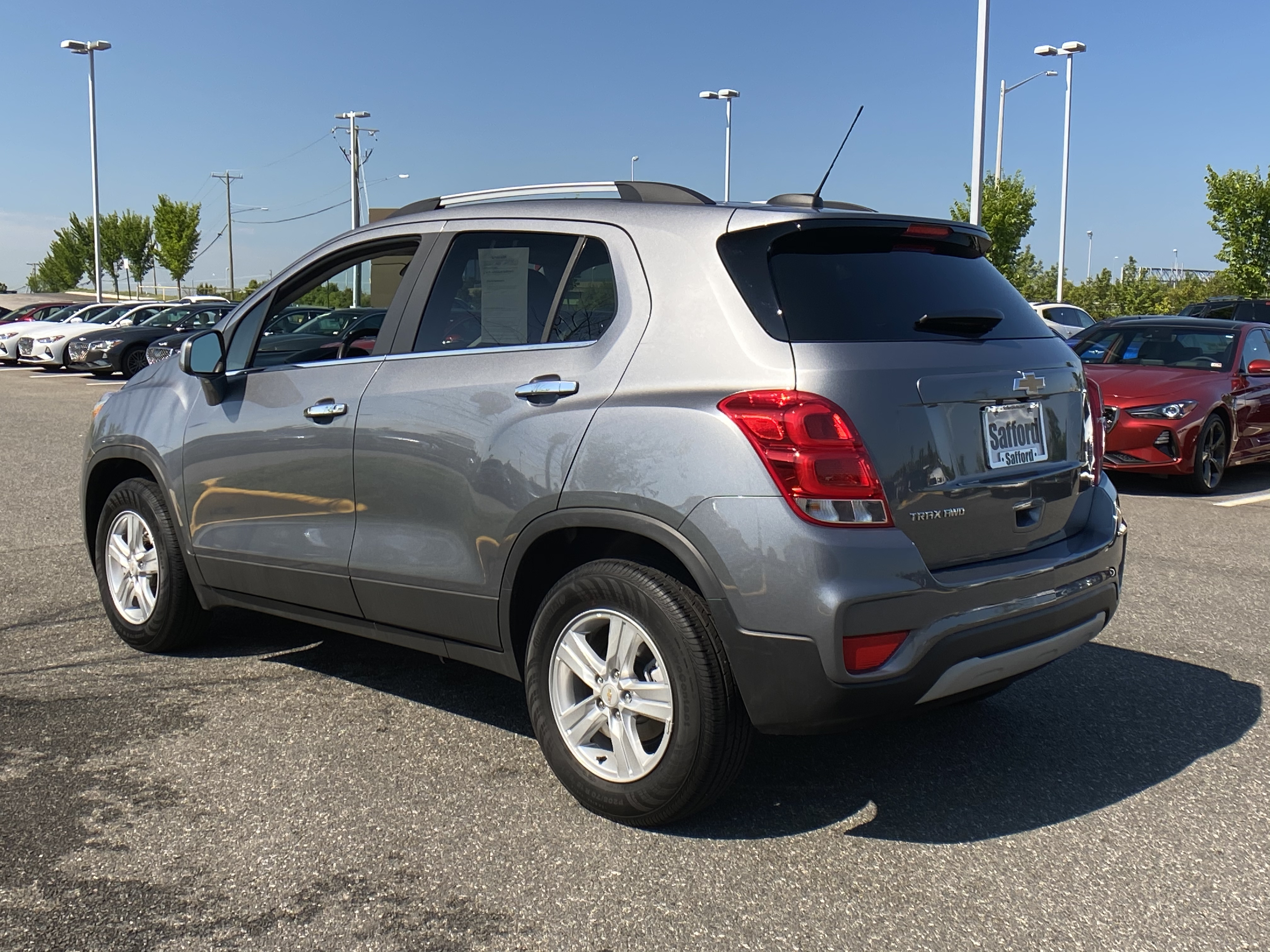 2019 chevy trax tire size